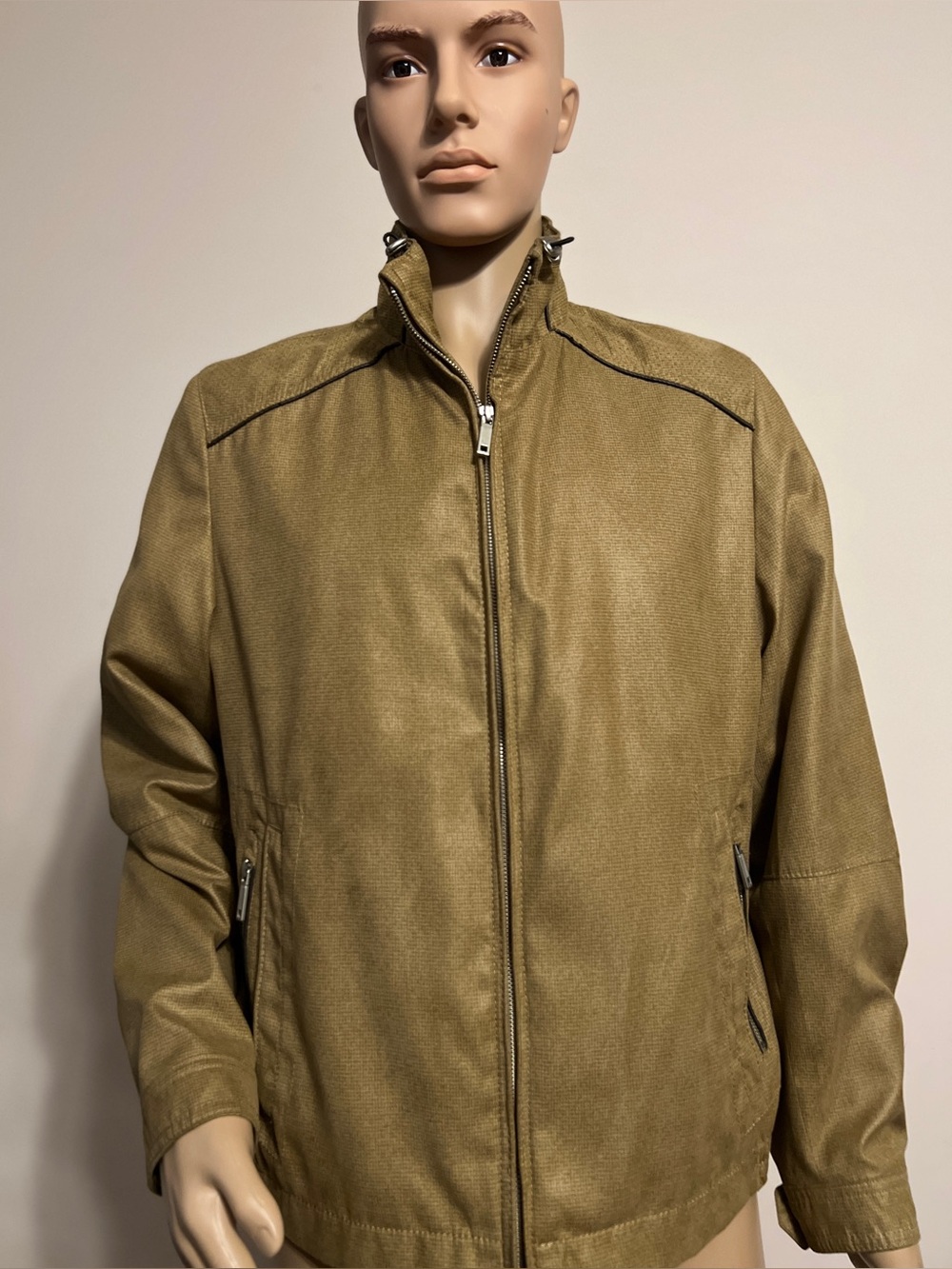 Bugatti Men's Lightweight Jacket in Olive